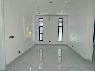Luxury 5bedroom Fully Detached Duplex