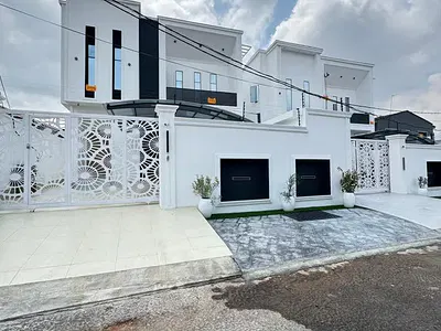 Estate-Class 5 Bedroom Fully Detached Duplex with a Room BQ