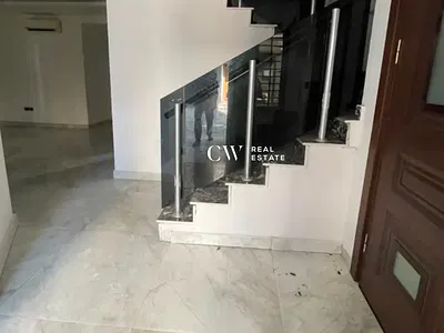 4 Bedroom Terrace