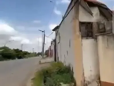 Demolishable 7 Bedroom, Duplex for Sale in GRA Ikeja Sitting on 823 S