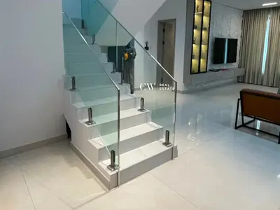 4 Bedroom Maisonette