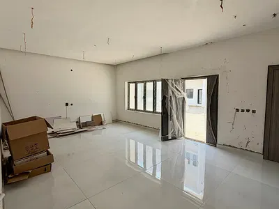 4 Bedroom Terrace Duplex on Two Floors with En-Suite Bedrooms