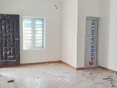 Brand New Luxury Miniflat Upstairs Apartment with Visitors Toilet