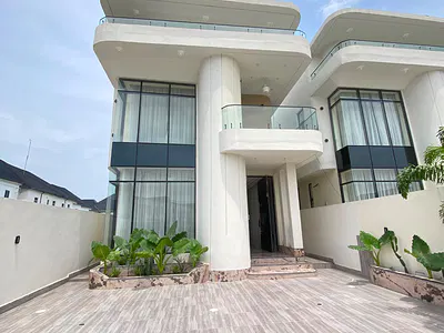 Newly Built 5 Bedroom Luxurious Smart Duplex with BQ, Cinema and Pool