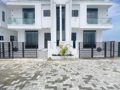 Spacious 4 Bedroom Semi Detached Duplex with BQ