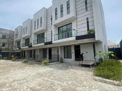 4 Bedroom Terrace Duplex with En-Suite Rooms