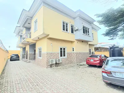 Well Built 2 Bedroom Apartment in a Serene Environment