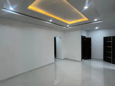 Fully Serviced 2 Bedroom Apartment with Pool Gym and BQ — Ikoyi, Lagos