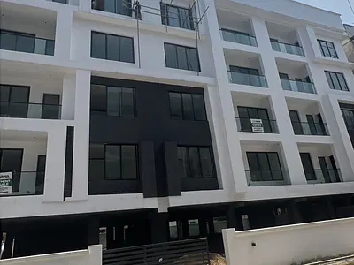 Spacious 2 Bedroom Apartment