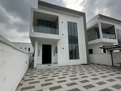 Luxurious 4 Bedroom Fully Detached with BQ