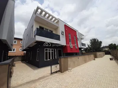 5-Bed Luxury House with BQ in a Secured Estate