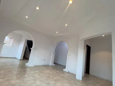 Newly Renovated 4 Bedroom House