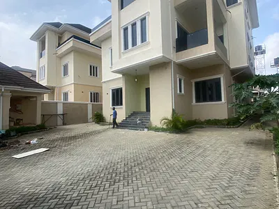 Luxury 7 Bedroom Duplex