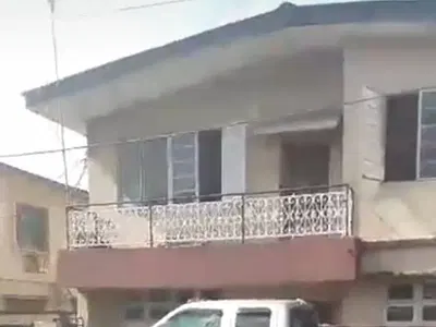 A Story Building on Full Plot of Land That Contains4 Blocks of Flats