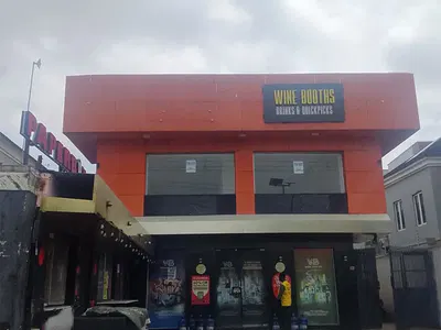 Commercial Space 180 SQM