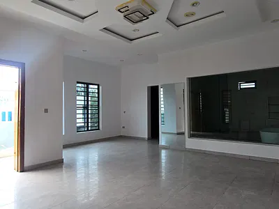 4 Bedroom House with BQ