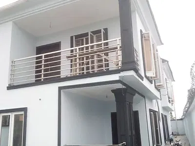 Luxury 4beduplex with Good Access Rd Alone in Compound
