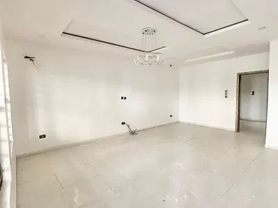 Luxury 1 Bedroom Miniflat Apt with Personal Big Kitchen