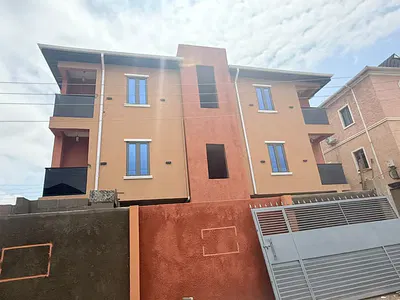 Luxury 1 Bedroom Apartment with Modern Facilities