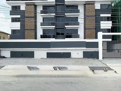 Brand New 3 Bedrooms Serviced Apartment