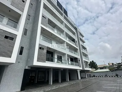 5 Bedroom Maisonette with 2BQ