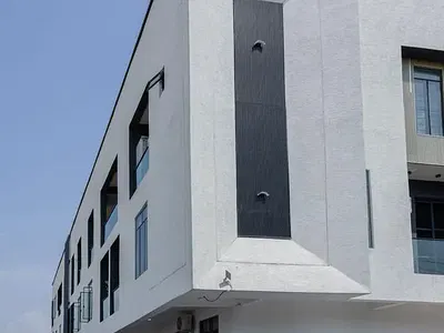 Luxury 2 Bedroom Apartment with Swimming Pool