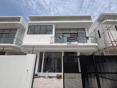 4 Bedroom Fully Deatched Duplex with BQ