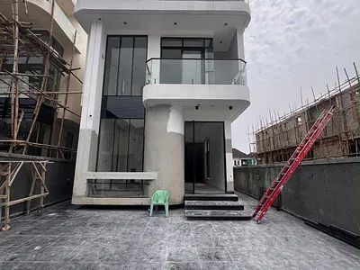 5 Bedroom Fully Detached Duplex with Swimming Pool, and BQ