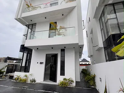 5 Bedroom Detached Duplex with BQ in a Serene Environment