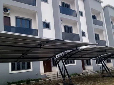 4 Bedrooms Terrace Duplex