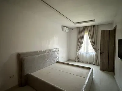 4 Bedroom Terrace