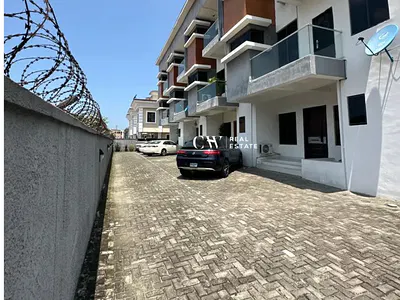 4 Bedroom Terrace