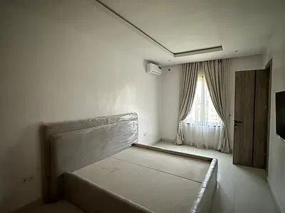 4 Bedroom Terrace
