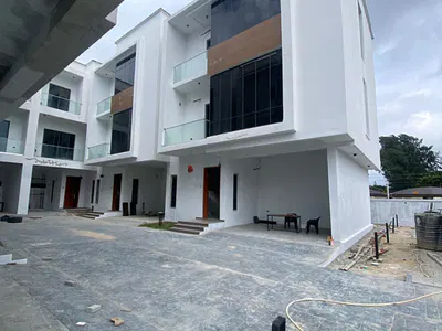 4 Bedroom Terrace with Swimming Pool