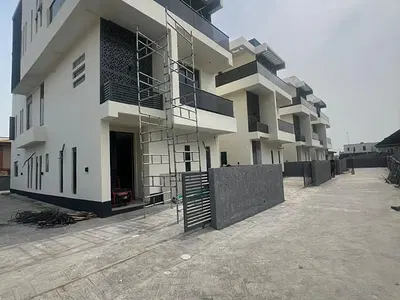 Finely Crafted 5 Bedroom Detached Duplex with BQ and Cinema