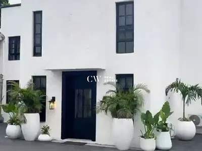 Furnished 4 Bedroom Detached Duplex