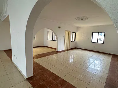 Massive 4 Bed Apartment Available