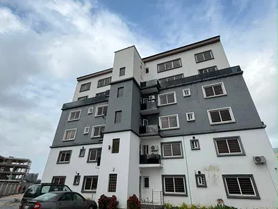 Waterfront 3 Bedroom Flat with a Room BQ on the 1st Floor