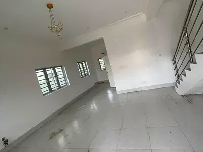 4 Bedroom Duplex