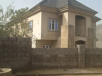 4 Bedroom Duplex