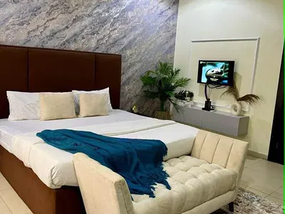Nicely, Lovely, Tastefully Furnished Studio Apartment