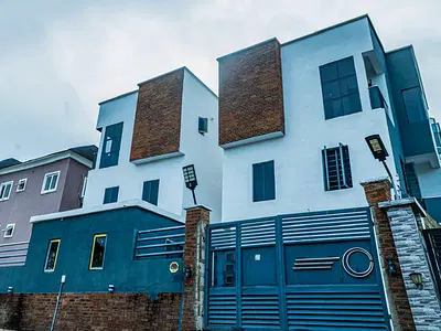 Luxury 4 Bedroom Duplex