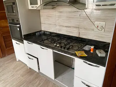 Well Maintained 3 Bedrooms Apartment