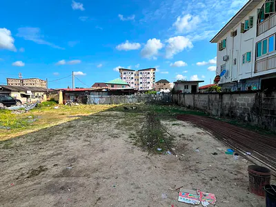 A Full Plot of Land Suitable for Commercial and Residential