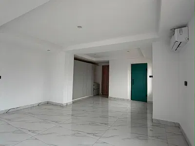 Water Front 3 Bedroom Flat with a BQ