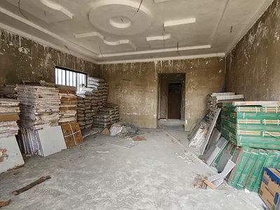 A Newly Built 4 Floors with a Penthouse Available