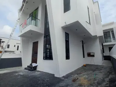 Newly Built 5 Bedroom Detached Duplex with BQ