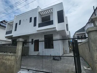 Most Spacious 4 Bedroom Semidetached Duplex, BQ 3 Car Park Secure Area