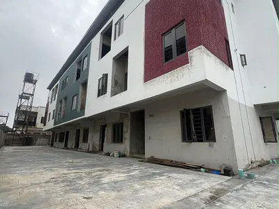 Exquisite 4 Bedroom Terrace Duplex