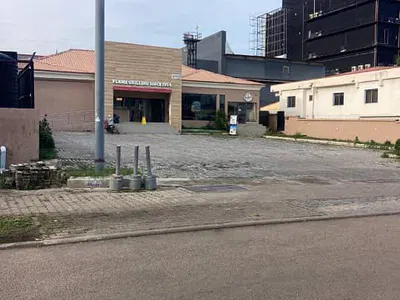 Beautiful 1352 SQM Residential Plot, with a Structure.